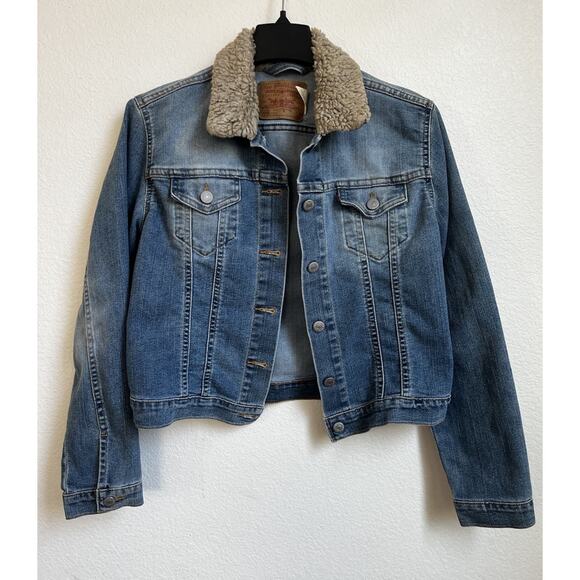 Vintage Levi’s Women’s Blue Jean Denim Faux Fur Collar Jacket M - Picture 1 of 9